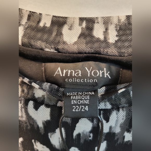 City Chic Black and White Asymmetrical Dress - Picture 12 of 16